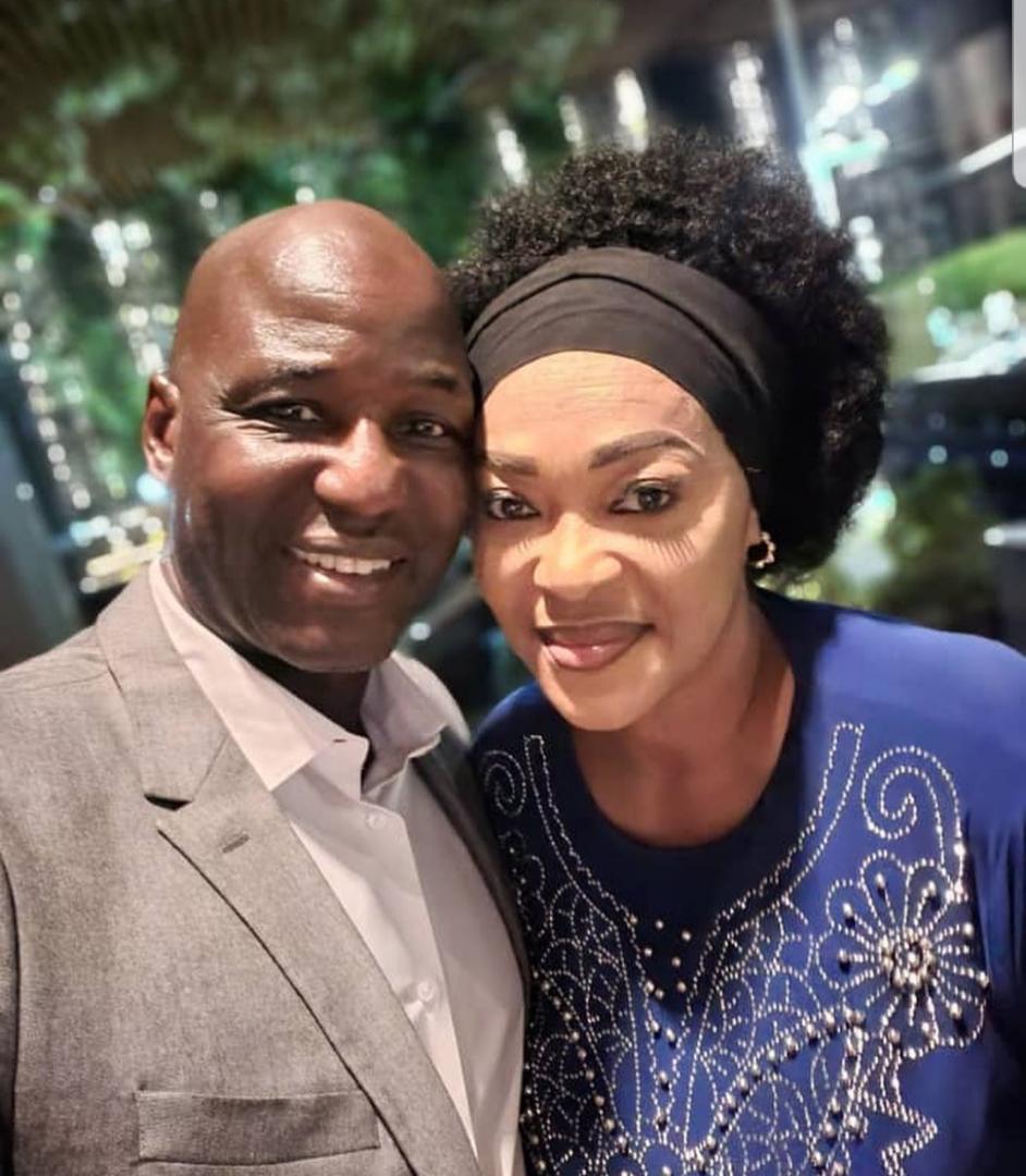 This throwback wedding photo of football legend Anthony Baffoe will make your day