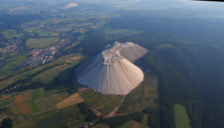 Monte Kali – The World’s Largest Artificial Salt Mountain