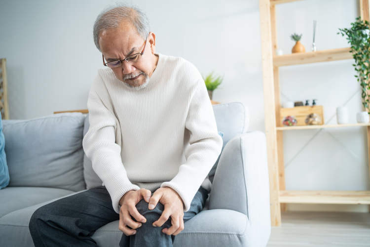 Man Exercises 8 Hours a Day for 20 Years, Now He Can’t Walk