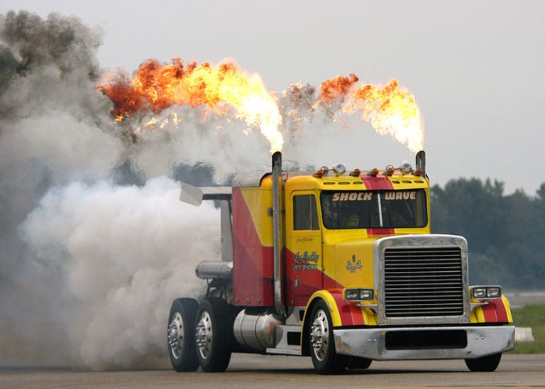 Shockwave – The Fastest Jet Engine-Powered Truck Ever Made