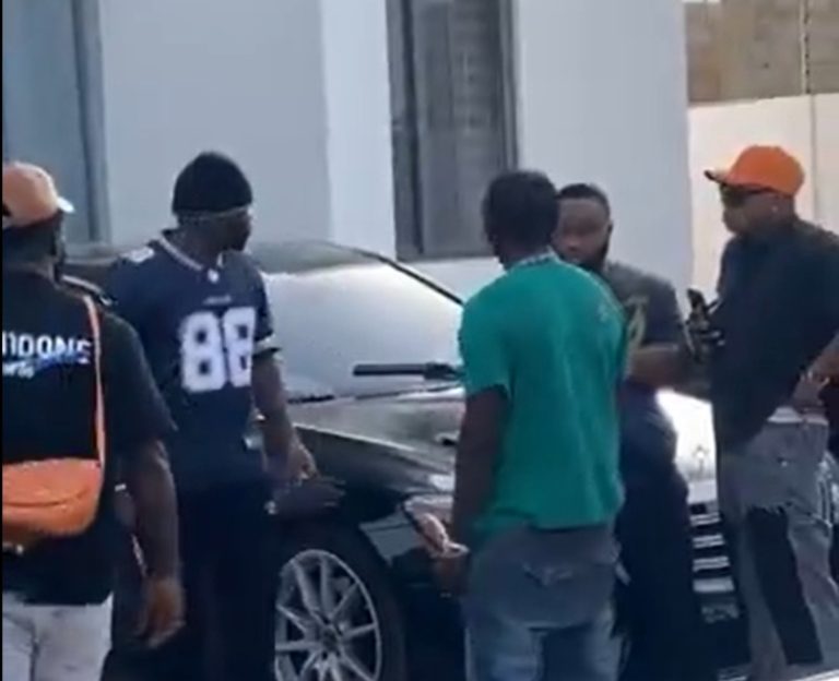 Slaps fly in as Medikal meets Showboy face to face