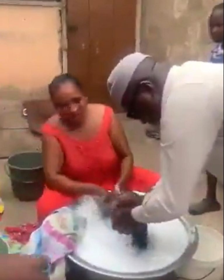 Mike Ocquaye Jnr washes for constituent during campaign tour [Video]